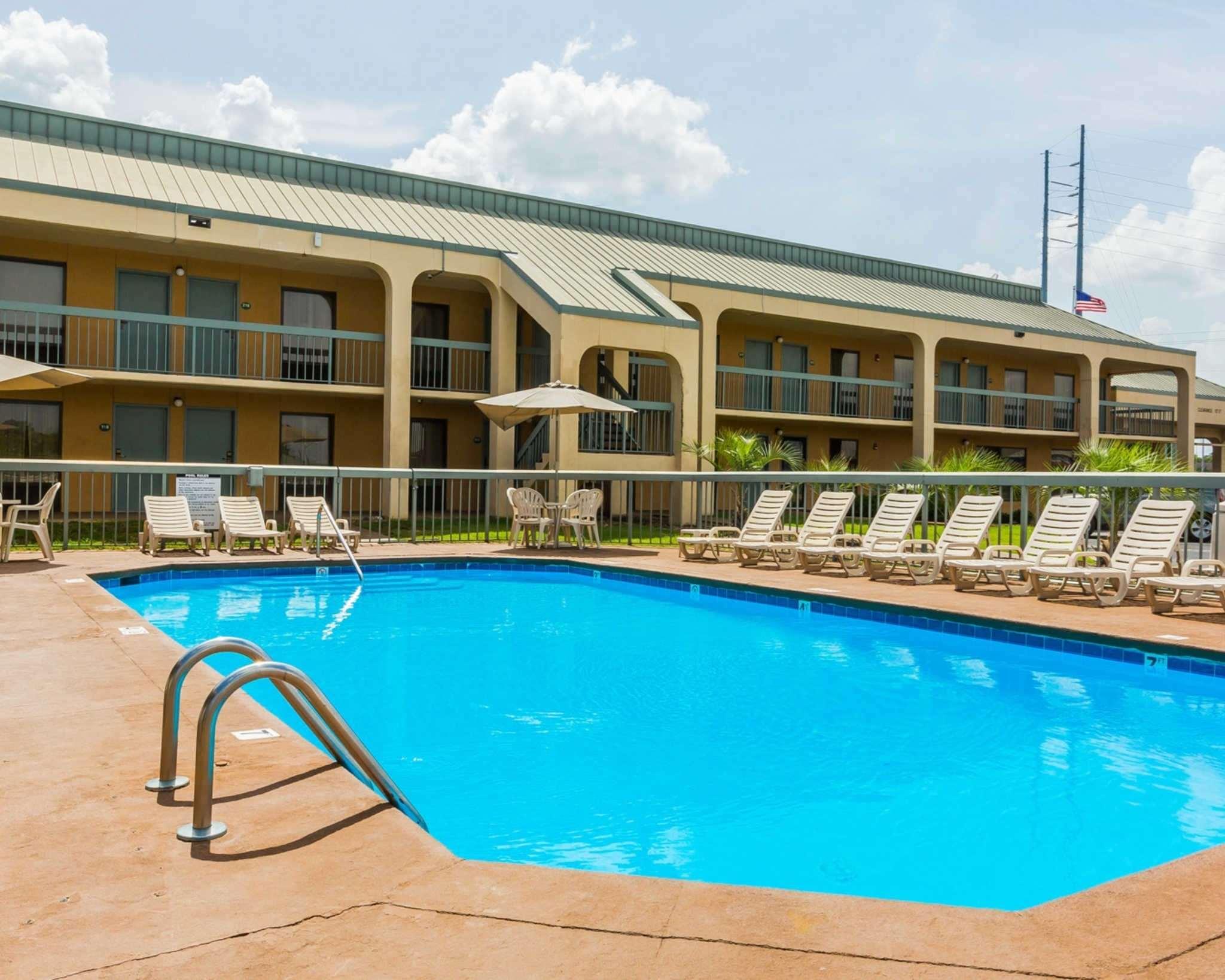 6 Montgomery, Al - Eastern Blvd. Hotel