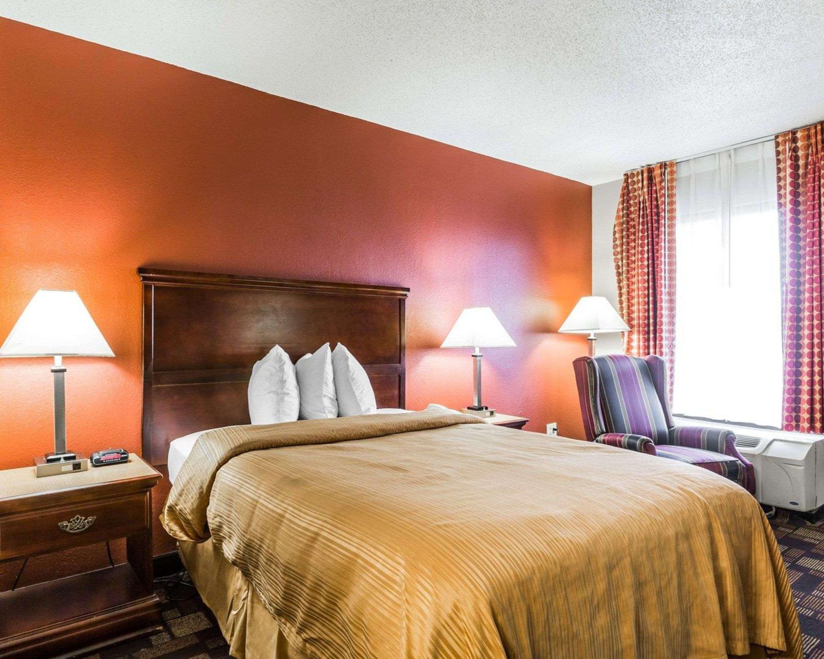 6 Montgomery, Al - Eastern Blvd. Hotel 2*