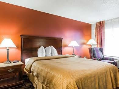 6 Montgomery, Al - Eastern Blvd. Hotel 2*